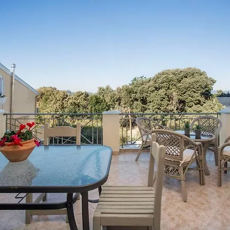 Koryfo Penthouse, 3km From Corfu Old Town 公寓 卡诺尼